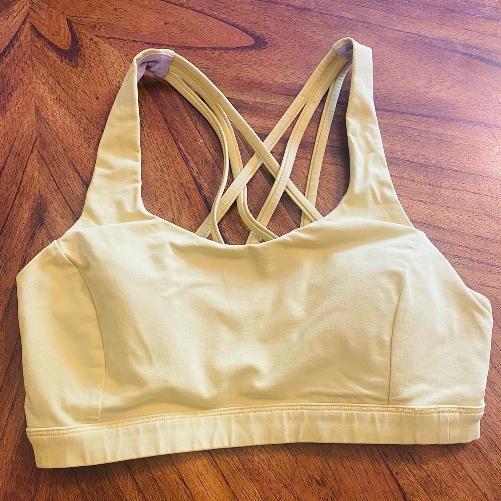 lululemon free to be serene bra - Picture 2 of 3